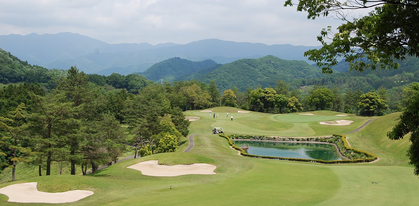 相模湖カントリークラブのコース風景